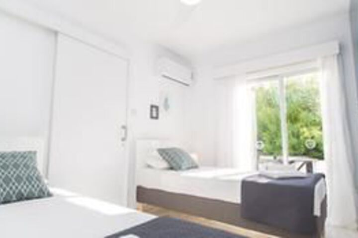 Room 8 of 29