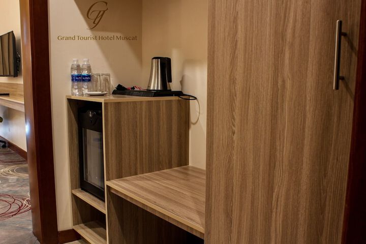 Room 15 of 76