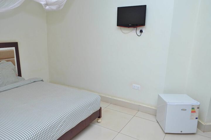 Room 6 of 55