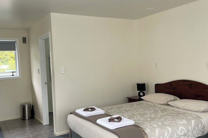 Room 6 of 47