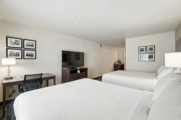 Room 51 of 109