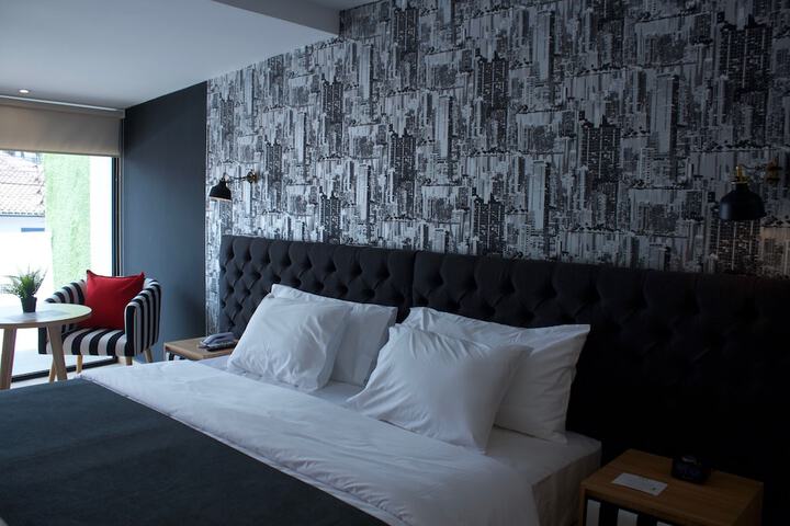 Room 25 of 64