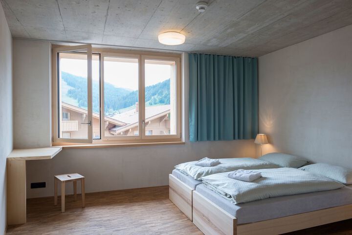 Room 20 of 38