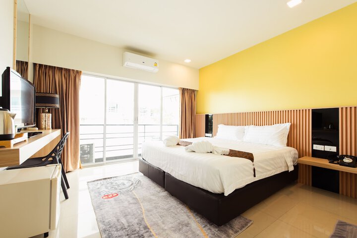 Room 16 of 44