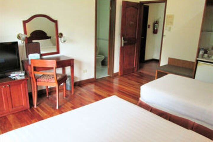 Room 15 of 41