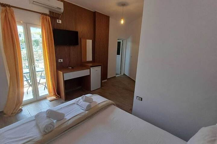 Room 20 of 85
