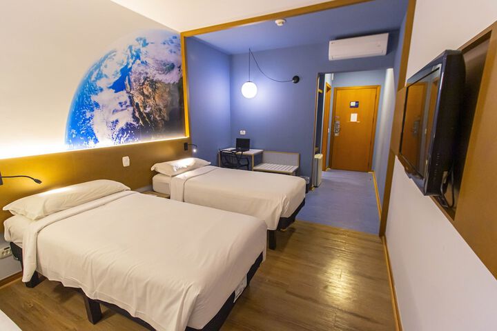 Room 6 of 41
