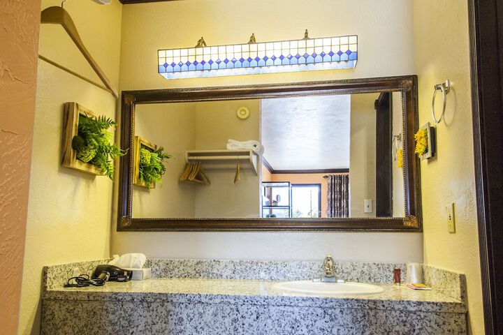 Bathroom sink