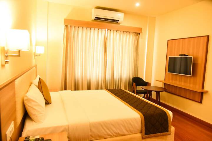 Room 4 of 62