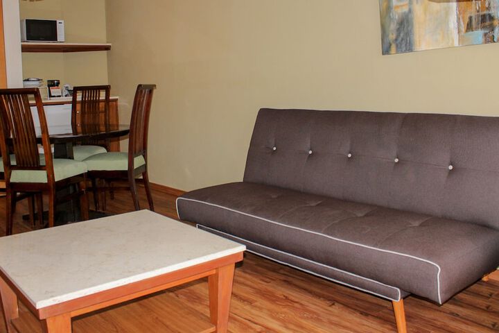 Room 16 of 86