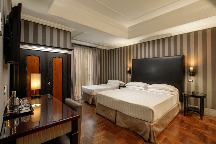 Room 45 of 95