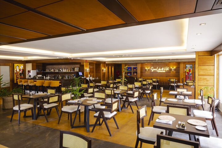 Dining Photos