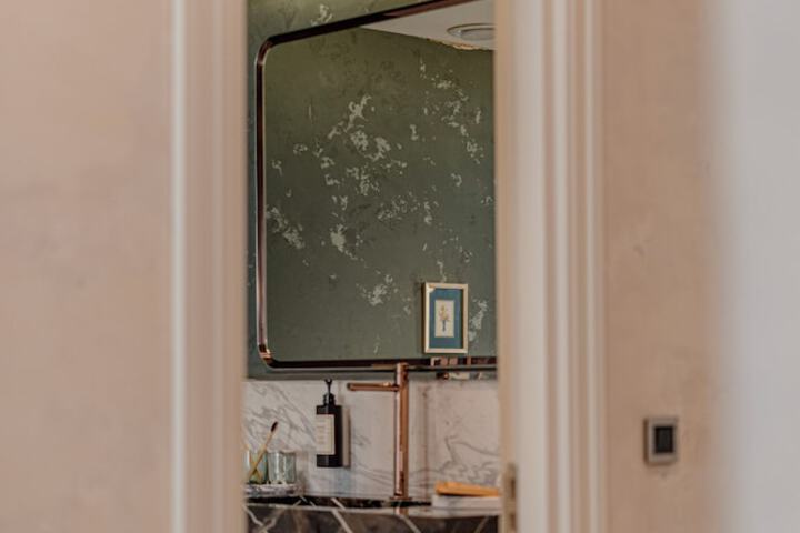 Room 61 of 136