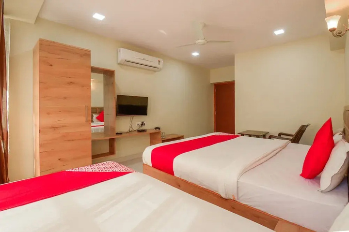 Room 3 of 11