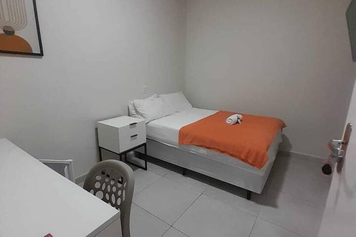 Room 5 of 13