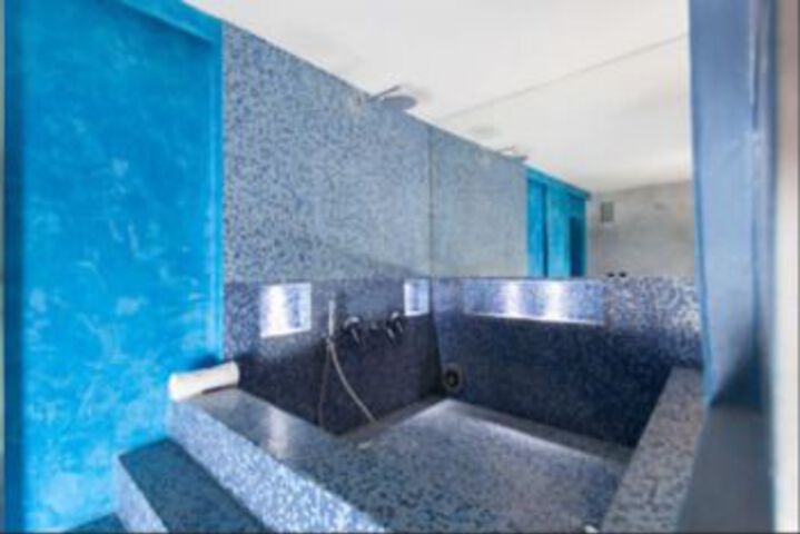 Hot Tub 12 of 16