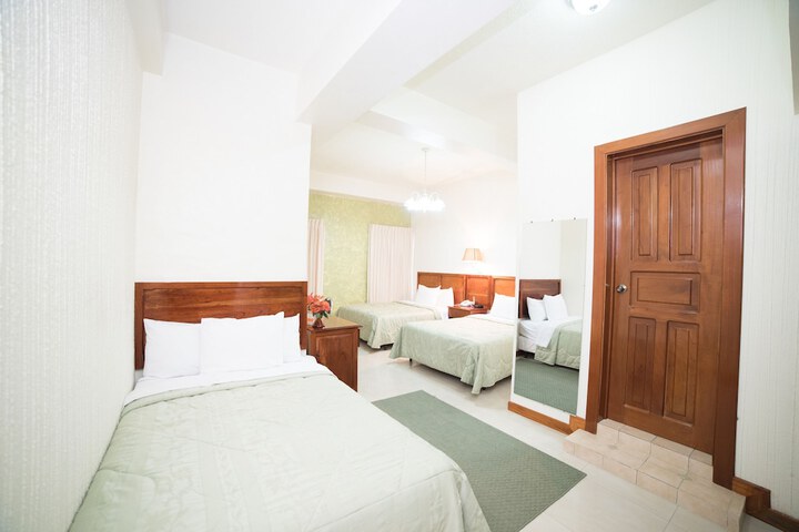 Room 12 of 81