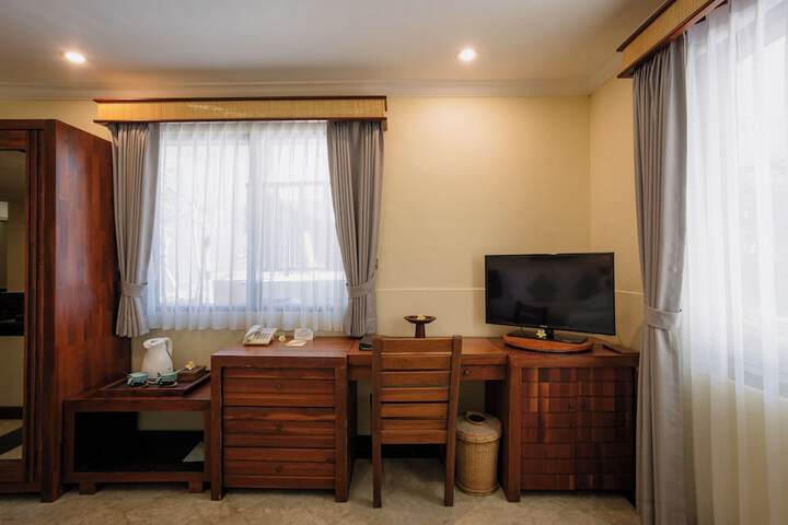 Room 12 of 91