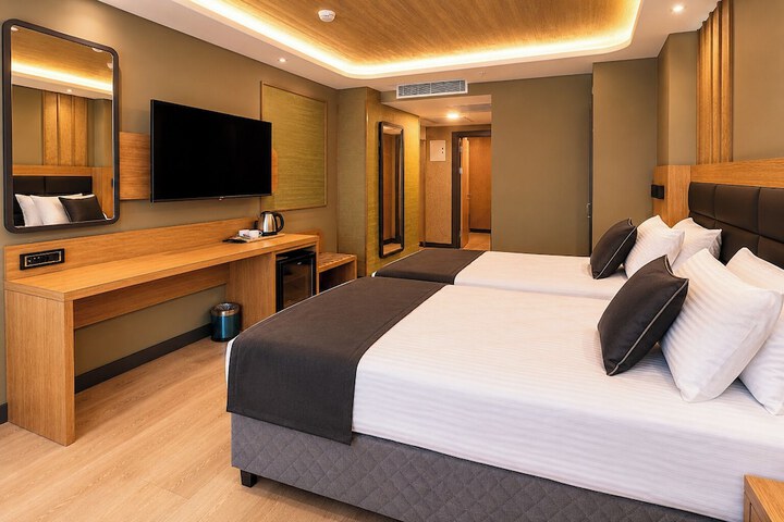 Room 26 of 72