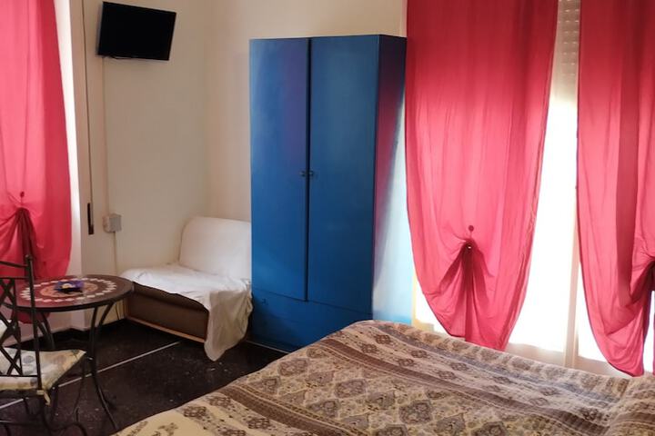 Room 14 of 38