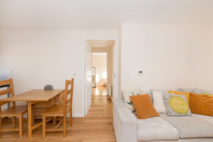 Room 9 of 19