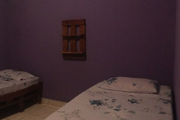 Room 4 of 16