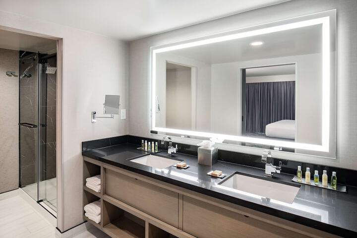 Bathroom shower