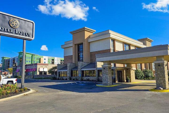 Image of Hotel Lotus at Merriam