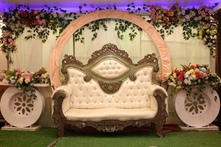 Ballroom/Hall 14 of 18