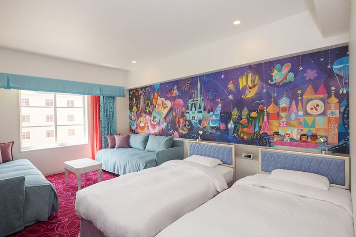 Room 9 of 48