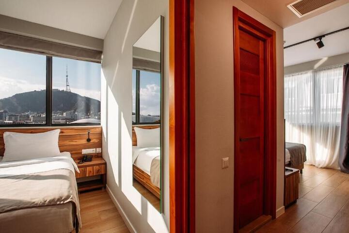Room 21 of 60