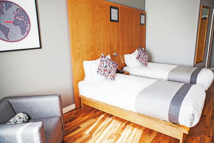 Room 6 of 46