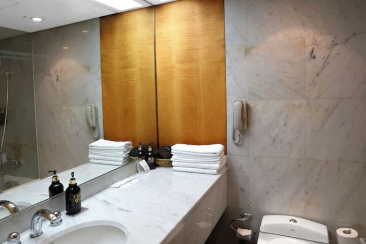 Clean Restrooms