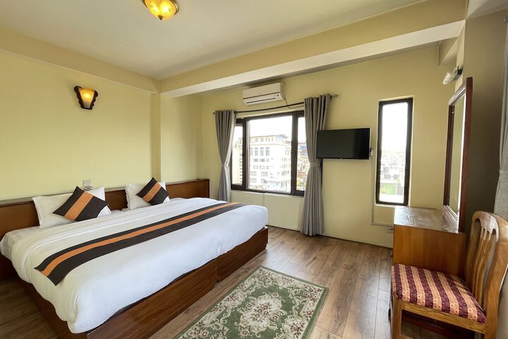 Room 35 of 47