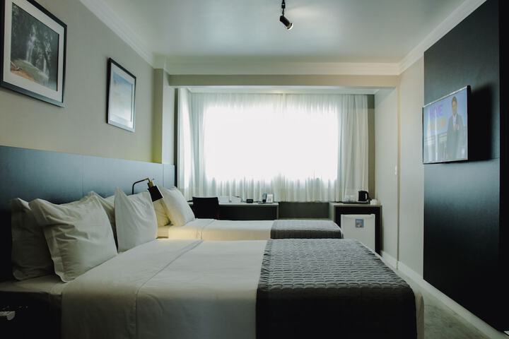 Room 25 of 90