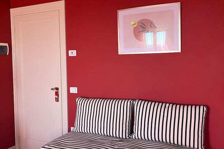 Room 7 of 43