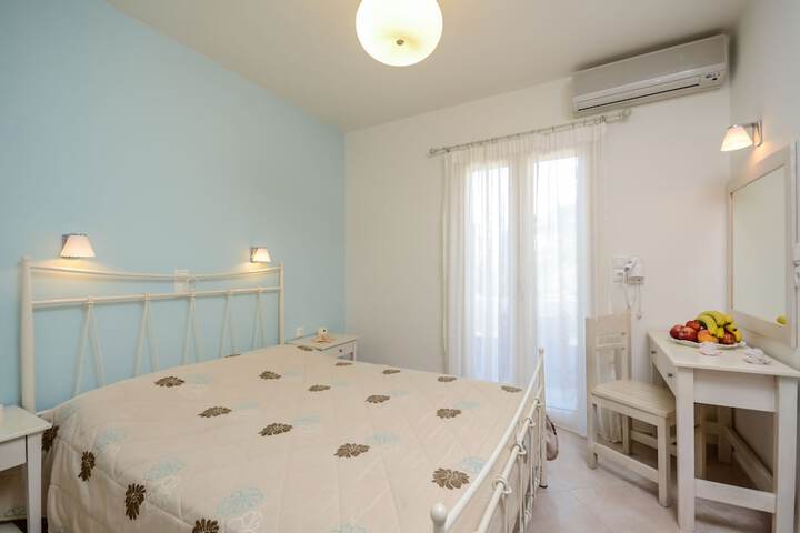 Room 16 of 46