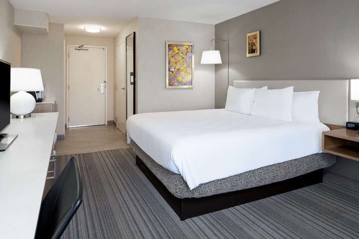 Room 20 of 47