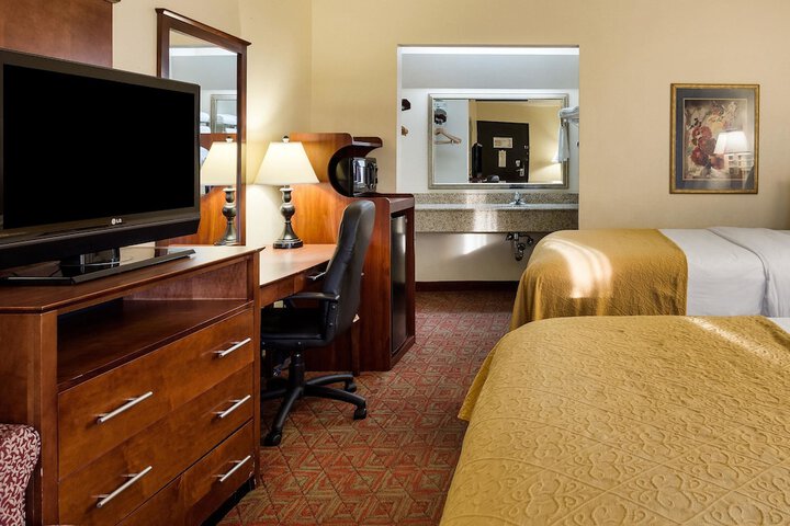 1 Double Bed (3 of 9)