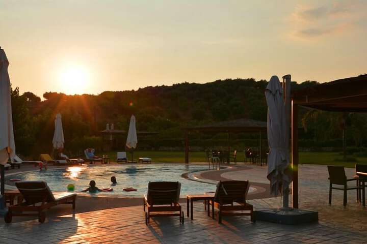 Pool Hotel