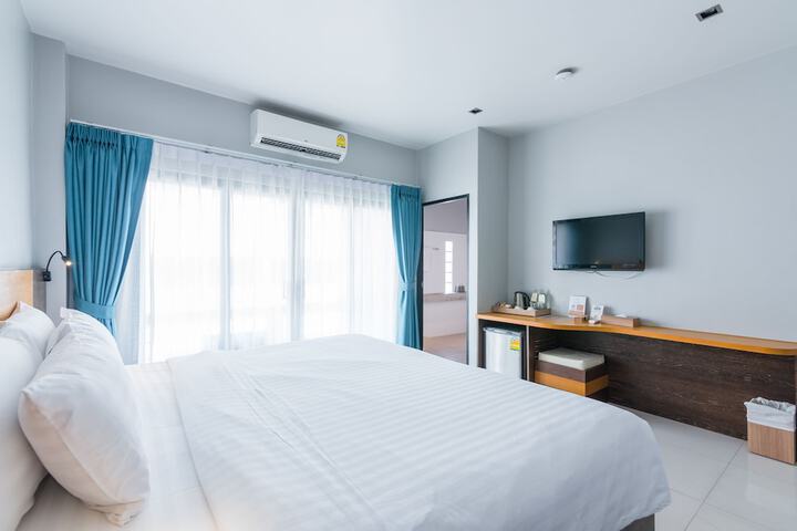 Room 25 of 108