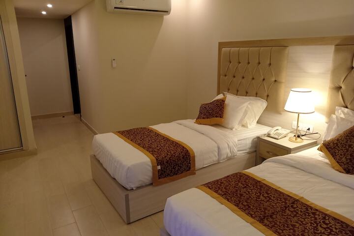 Room 43 of 235