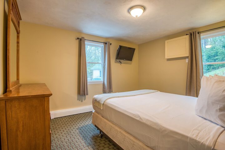 Superior King Lakeside with Shared Balcony (31 of 64)