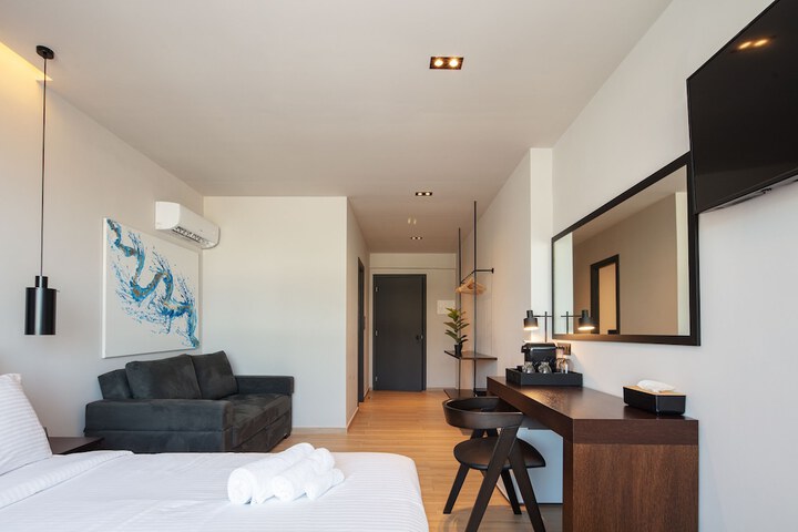 Room 19 of 110