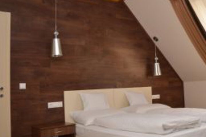 General 9 of 17