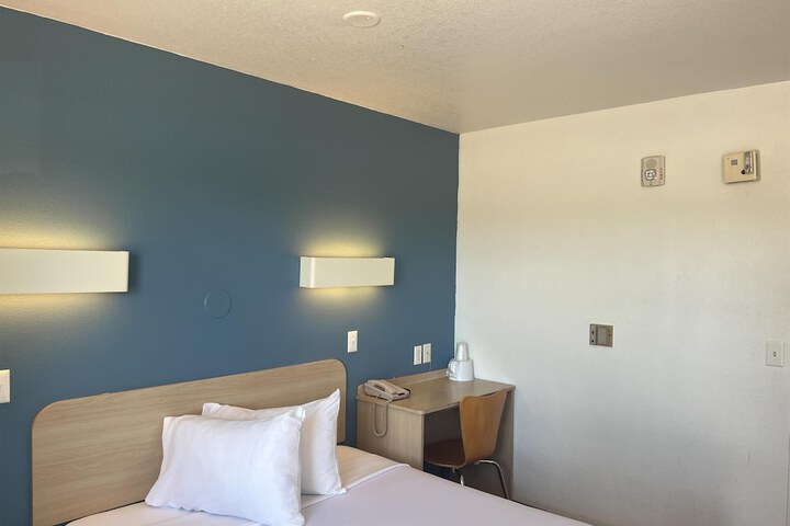 Room 31 of 42
