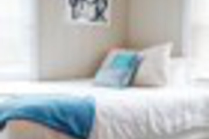 Room 218 of 384