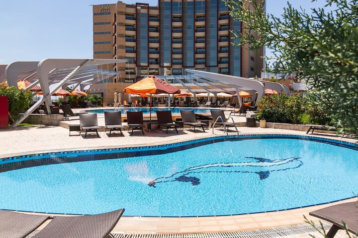 Pools & Facilities
