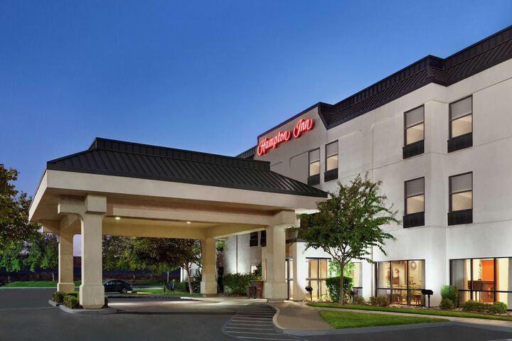 Hotel Entry