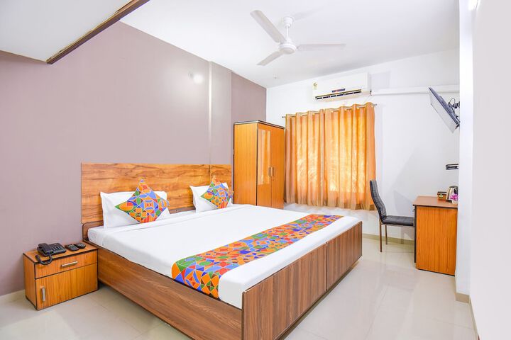 Room 12 of 22